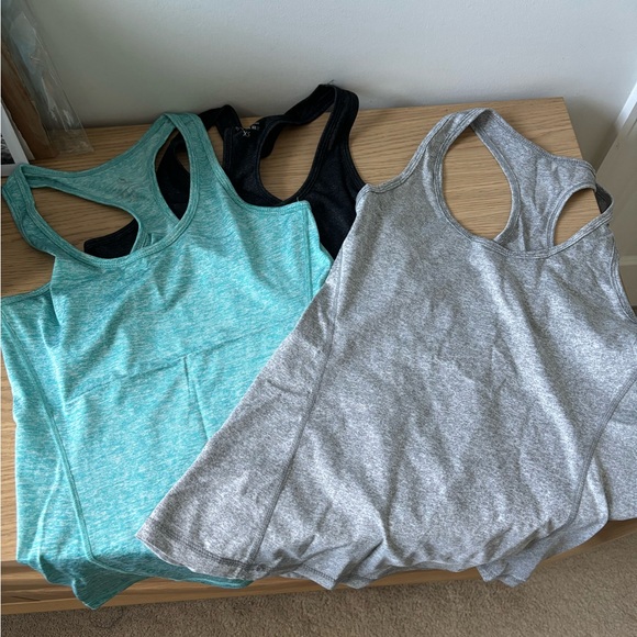 NWT IcyZone Workout Tanks, set of 3, XS - Picture 8 of 10